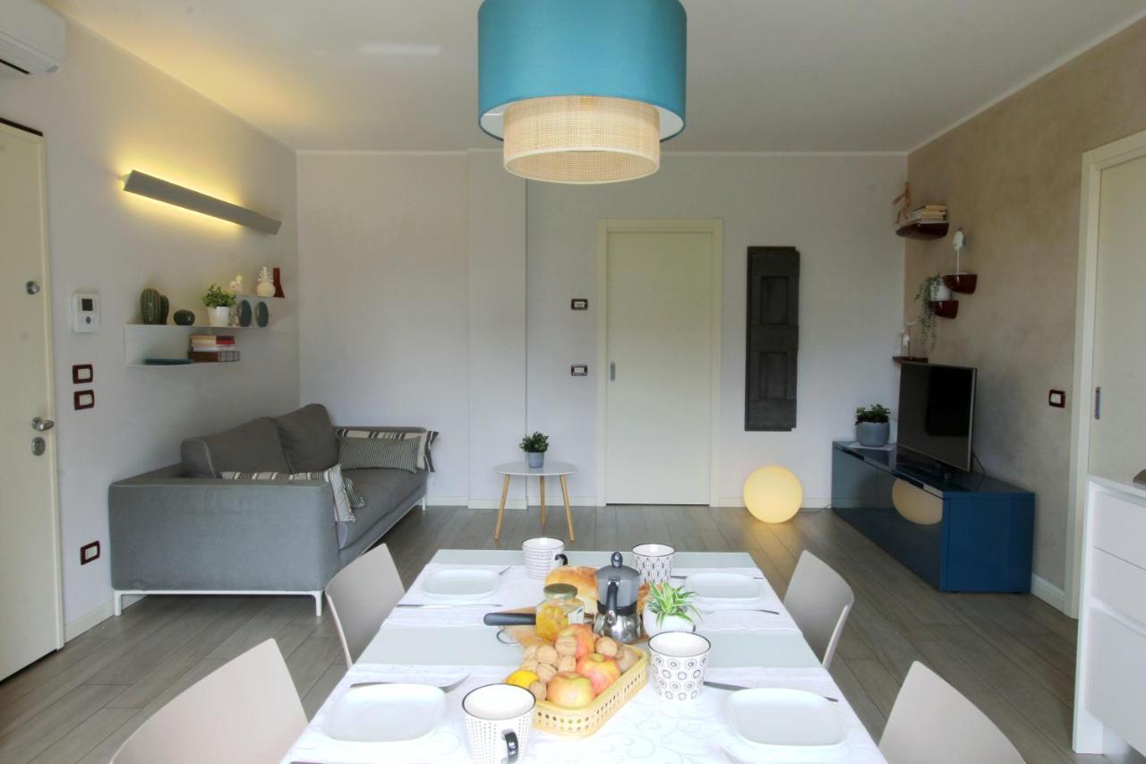 La Casa Di Cele Appartement Desenzano del Garda Buitenkant foto